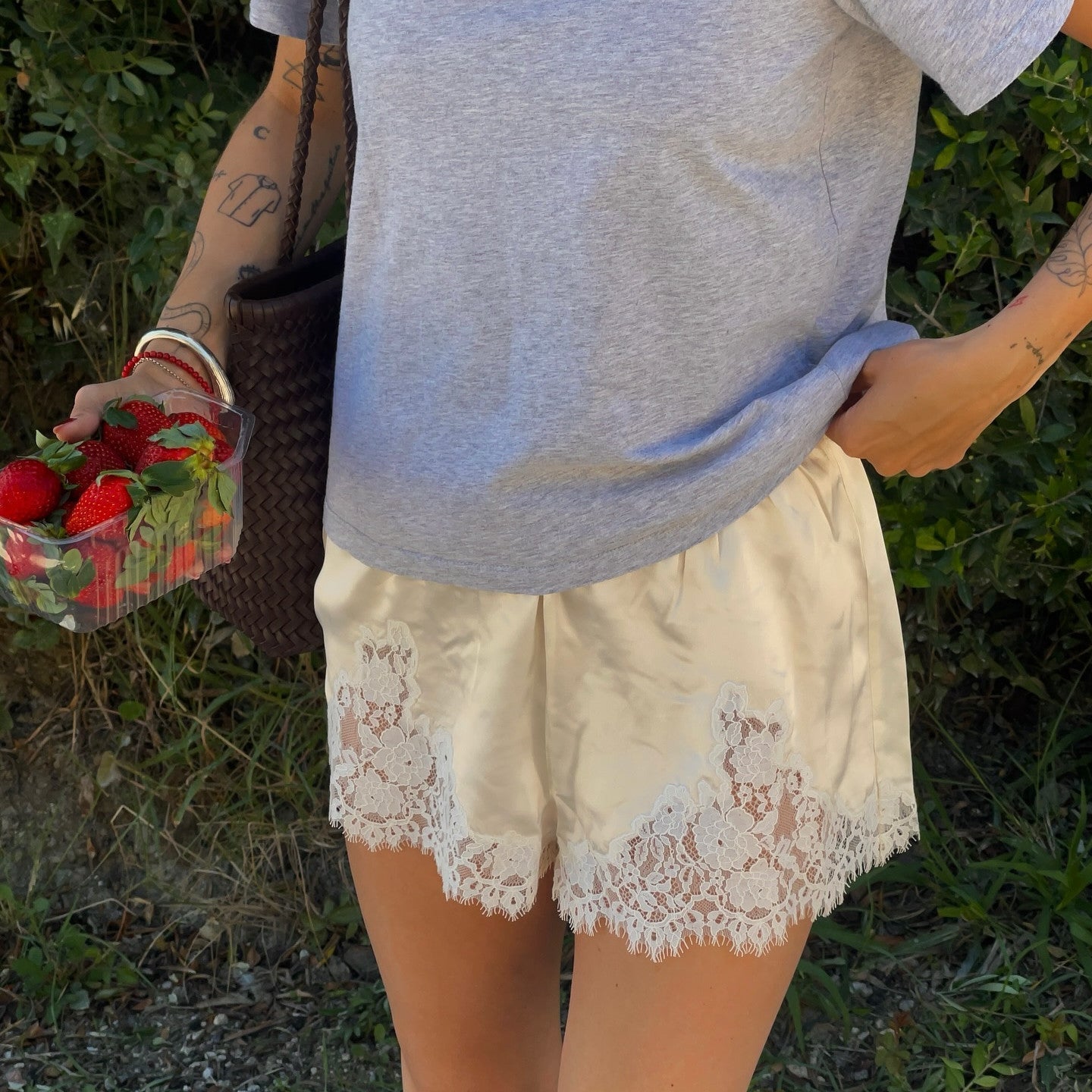 SOERA Fiora Satin Shorts - Shorts - Beige S