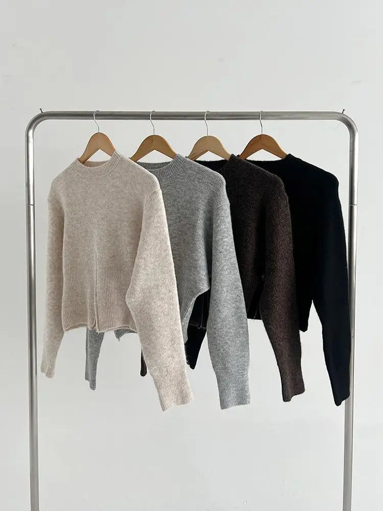 Elegant Women's Hoodie - Warm Knitted Round Neck Long Sleeve Sweatshirt 5