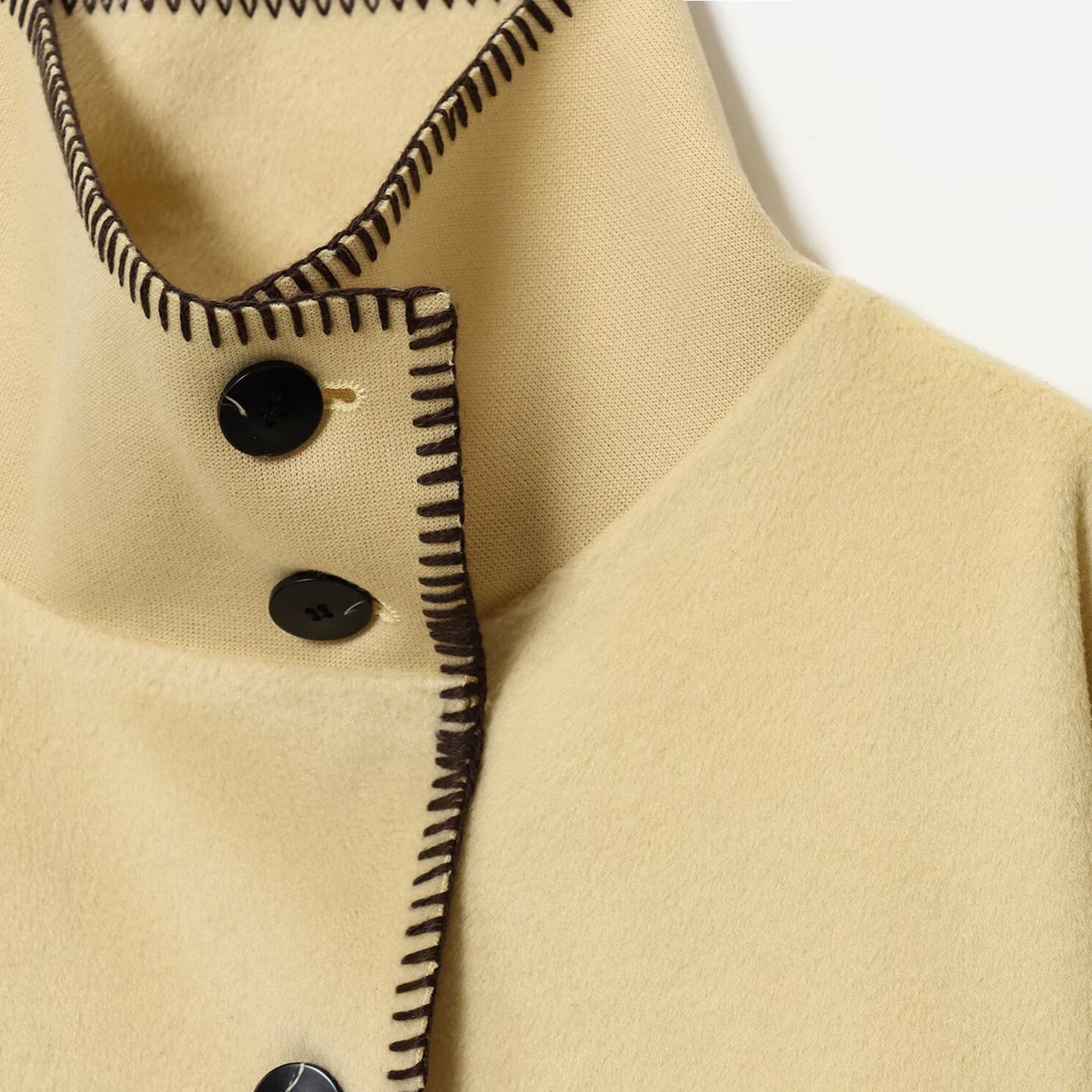 Stylish Women's Wool Jacket - Warm, Cozy Outerwear for All Occasions 2