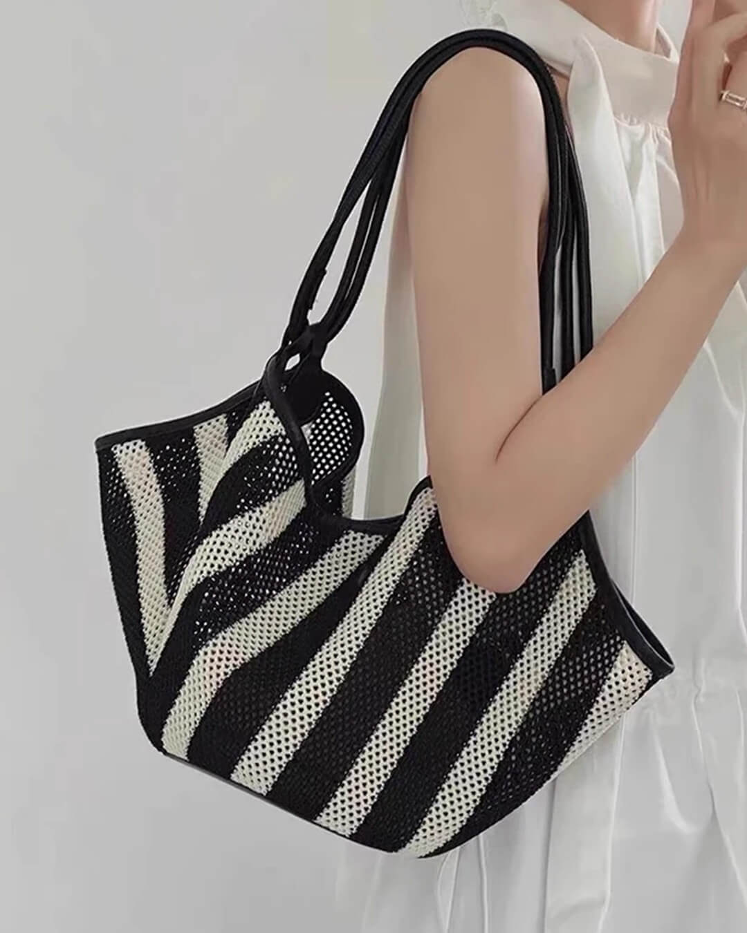 SOERA Liam Woven Crossbody Bag - Bag - SOERA-606979-BLA-OS-76771 Black